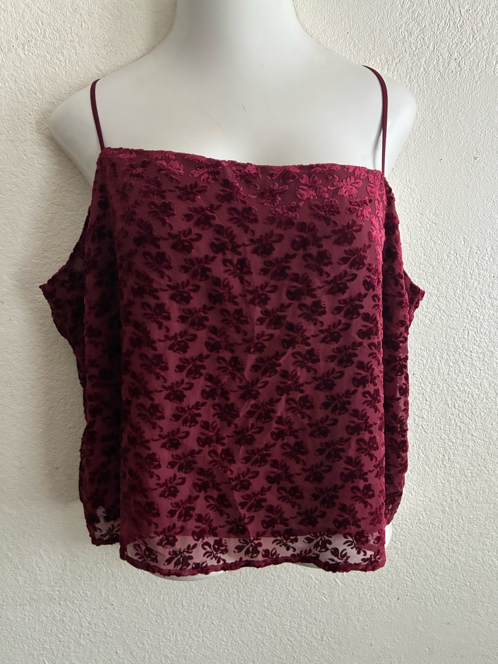 🆕GAP Burnout Velvet Crop Cami Burgundy Floral Spaghetti Strap Top XXL🆕 - Picture 5 of 16